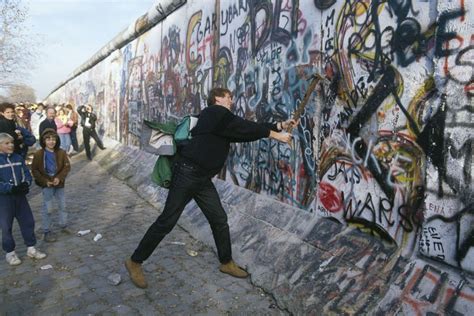 Para conmemorar el trigésimo aniversario de la caída del Muro de Berlín