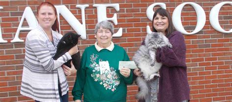 Montpelier Wotm Make Donation To Williams County Humane Society The