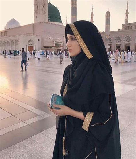 Sana Khan Stylish Hijab Beautiful Muslim Women Girl Hijab