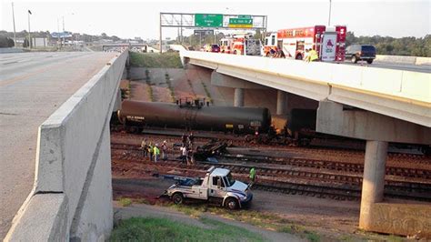 Three Killed As Car Goes Off Bridge On I 35 In Oklahoma City