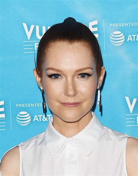 Darby Stanchfield Scandal Panel At 2017 Vulture Festival 14 Gotceleb