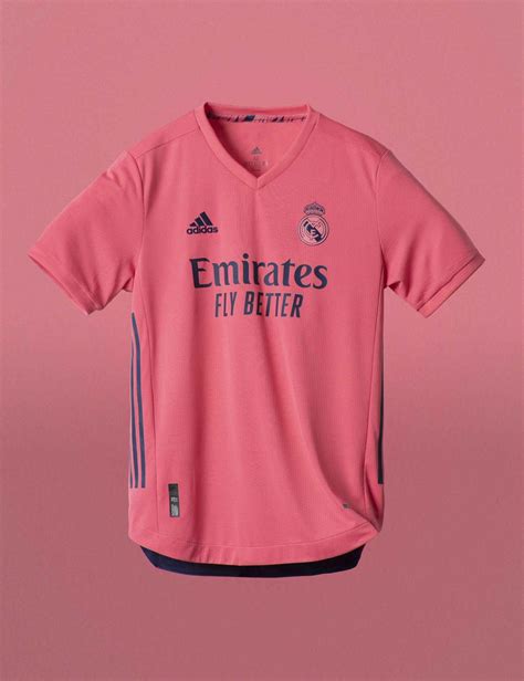 El Real Madrid Presenta Su Nueva Equipación Para La Temporada 20202021