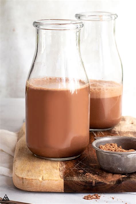 Healthy homemade milk chocolate without the heavy cream, refined white sugar, high fructose corn syrup, artificial flavorings and preservatives! BEST Keto Chocolate Milk, Ready in 1 Minute! • Little Pine ...