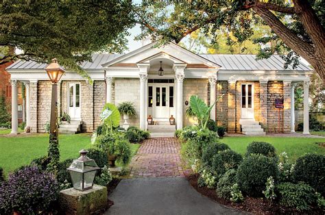 Charming Lexington Historic Home | Historic homes, Home decor styles, Historic home