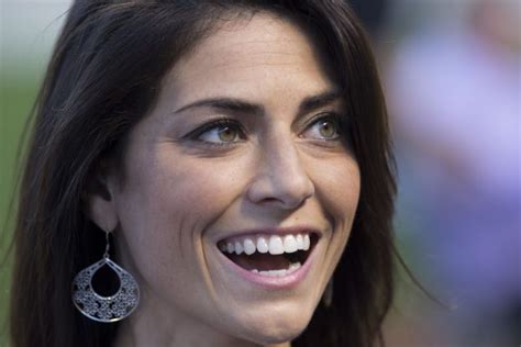 Jenny Dell Leaves Sox Sidelines Over Will Middlebrooks Relationship