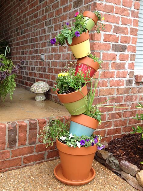 Amazing Plant Stand Stacked Flower Pots Flower Pots Outdoor Diy