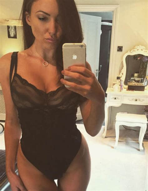 Love Island S Sophie Gradon Strips Down For Sexy Underwear Video