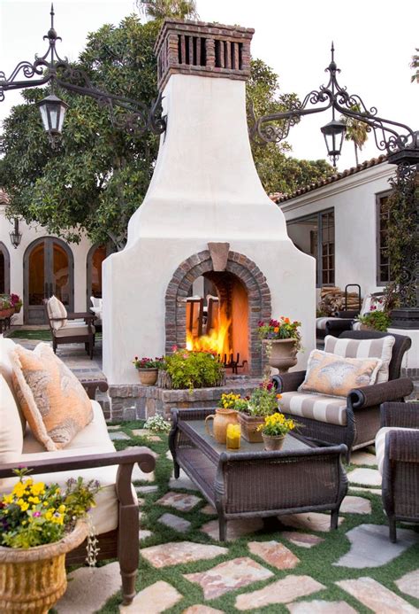 20 Outdoor Fireplace Ideas Spanish Style Homes Outdoor Fireplace