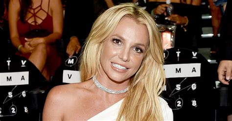 Britney Spears Talks Overcoming Crippling Anxiety Us Weekly