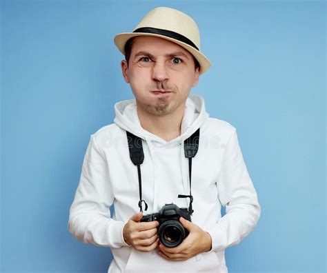 713 Dslr Camera Male Hands Stock Photos Free And Royalty Free Stock
