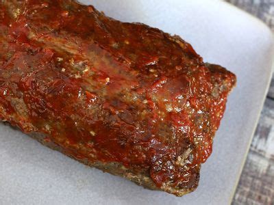 Oven down to 325 degrees, bake 45 minutes longer. 2 Lb Meatloaf At 325 : How Long To Cook Meatloaf At 325 ...