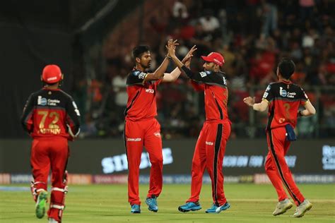 Ipl 2020 Rcb Vs Dc Table Toppers Battle For Top Spot