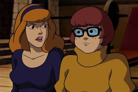 Daphne And Velma Scooby Doo Mystery Inc Velma Cartoon Scooby Doo