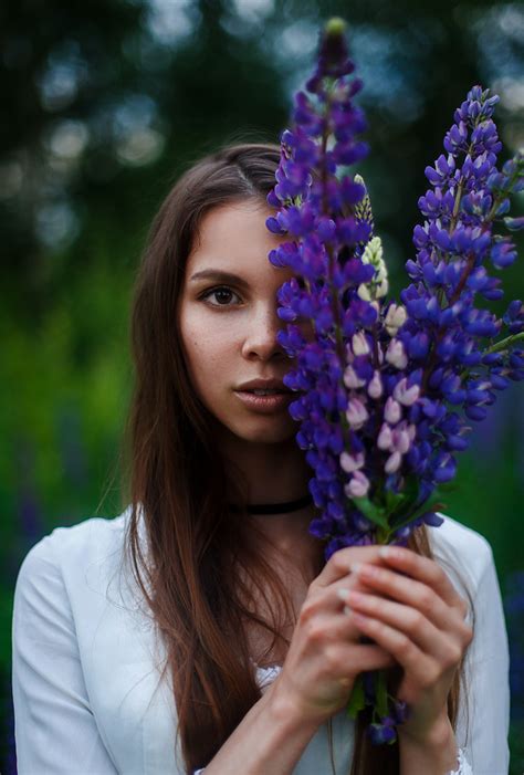 Hintergrundbilder Porträt Blumen Gesicht Pflanzen Frau Modell
