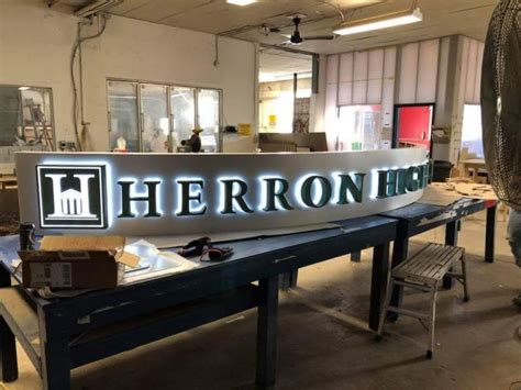 sign fabrication and maintenance services in indianapolis in greenfield signs and lighting