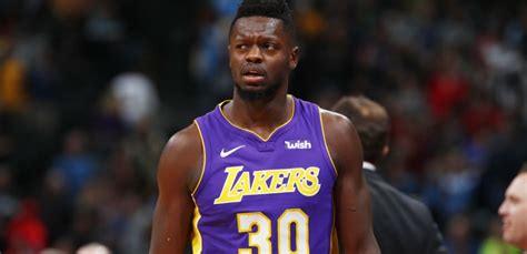 He signed with the pelicans for a. Julius Randle Wants to Sign With a Playoff Contender; Is He Leaving the Lakers? | FootBasket