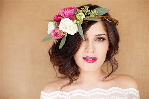 11 Eye Poppingly Beautiful Bridal Flower Crowns Articles