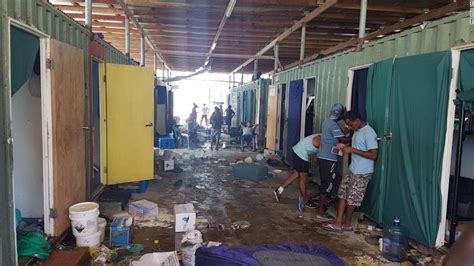 Standoff Ends As Police Clear Manus Island Detention Center Cnn