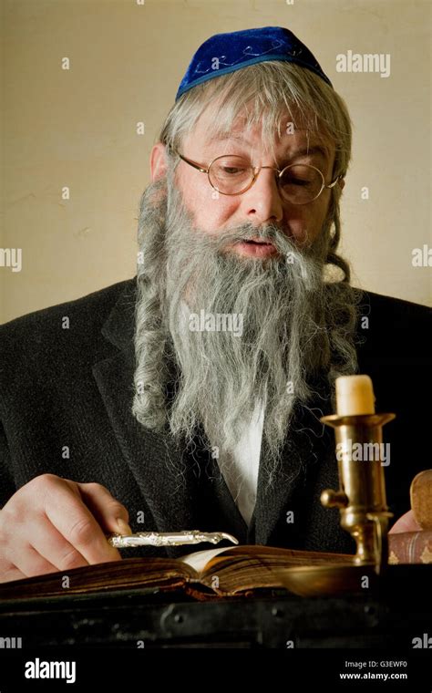 Torah Pointer Hi Res Stock Photography And Images Alamy