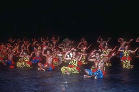 “sasa” sitting dance samoan culture samoa ozoutback