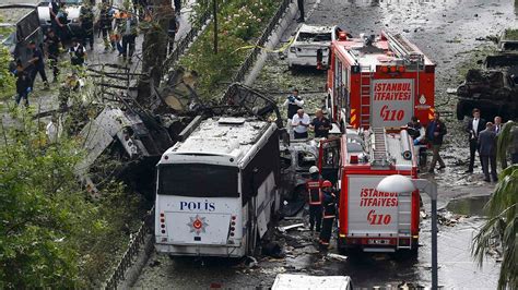 Bomb In Istanbul Kills 11 Near Tourist District The New York Times