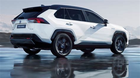 2023 Toyota Rav4 Hybrid Le Images