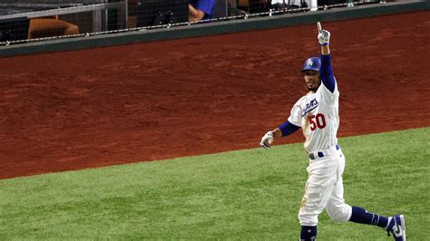 Mookie Betts Leads Dodgers' Stars With a Masterly ...