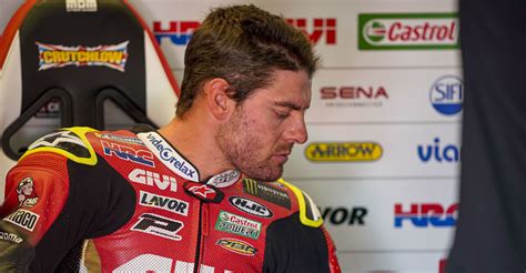 Motogp Crutchlow Has Surgery On Wrist Aims To Ride At Jerez Ii