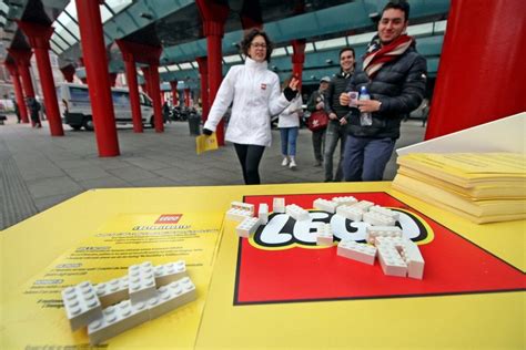 Milano I Mattoncini Lego In Cadorna Primi Assaggi Dello Store Più