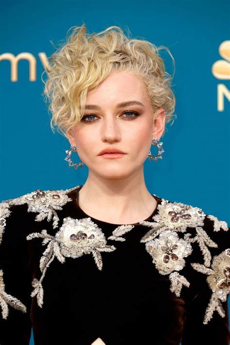 Julia Garner At 74th Primetime Emmy Awards In Los Angeles 09122022