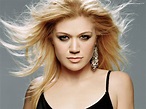 Kelly Clarkson has announced the release date for her new single ...