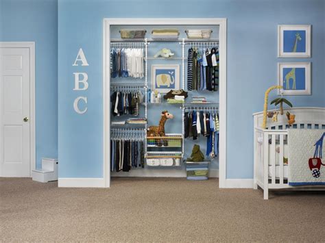 Bedroom closet organizers are designed to help rearrange all the clutter that tends to accumulate in most closets and provide a tidy and organized place to store clothing and shoes. Ideas for Clothes Storage Ideas for Small and no Closets ...