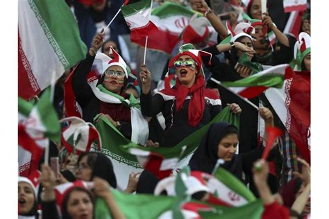 Iranische frauen sind bildhübsch, womit sie auch von vielen männern begehrt werden. Iran feiert Kantersieg beim ersten Stadionbesuch der Frauen
