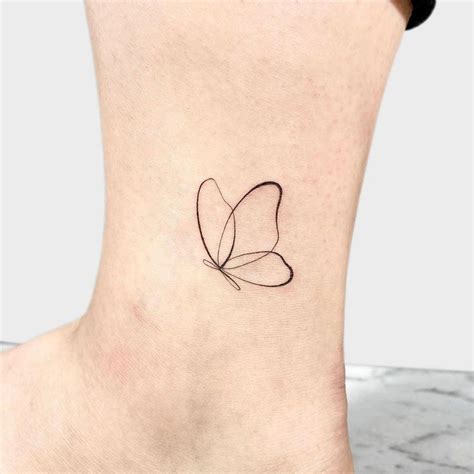 Simple Butterfly Tattoo Ideas Simple Butterfly Tattoo Tattoo Designs