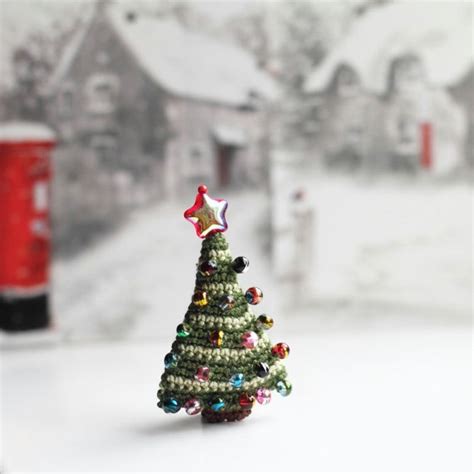Crochet Christmas Brooch Miniature Christmas Tree Brooch Etsy
