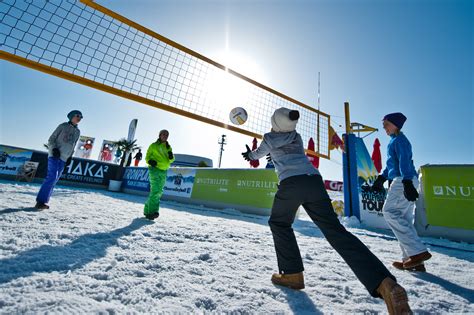Snow Volleyball Eine Neue Wintersportart Nzz