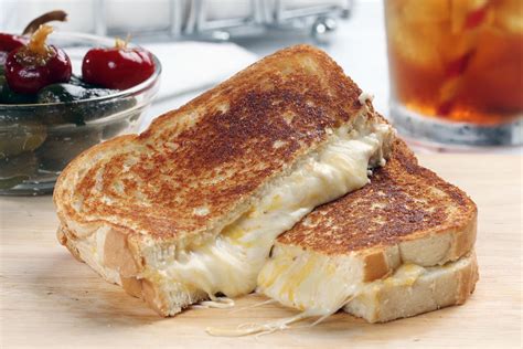 Ooey Gooey Bacon Grilled Cheese