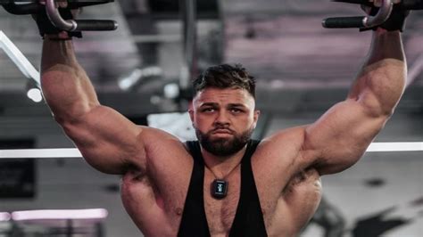 Bodybuilder Regan Grimes Trekt Zich Terug Uit De 2022 Mr Olympia Stripgildebe