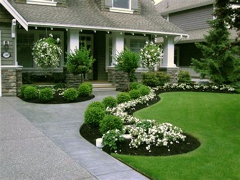 Inspired Front Sidewalk Landscaping Ideas — Randolph Indoor And Outdoor