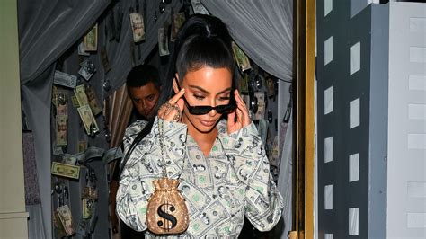 Kim Kardashians Money Outfit Has More Dollars Than My Bank Account