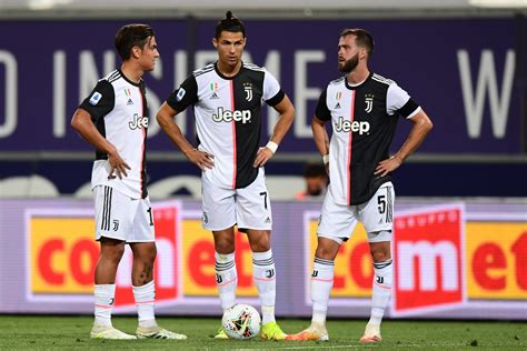 Cristiano Ronaldo Paulo Dybala Score As Juventus Ease Past Bologna In