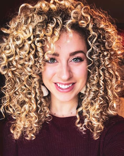 How To Look After Wavy Frizzy Hair The Ultimate Guide Best Simple