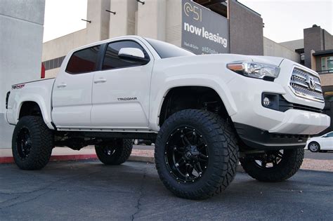 Toyota tacoma is a sport utility vehicle offered in 11 trims from 2005 to 2021 and equipped with 8 original equipment tire sizes with recommended tire inflation of 29 psi to 46 psi. 2017 Toyota Tacoma TRD Sport | Total Auto Pros | Phoenix ...