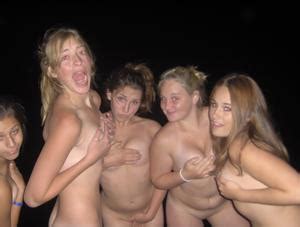 Amateur Nude Group Shower