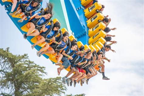 Magic Mountain Debuts Record Breaking Pendulum Ride