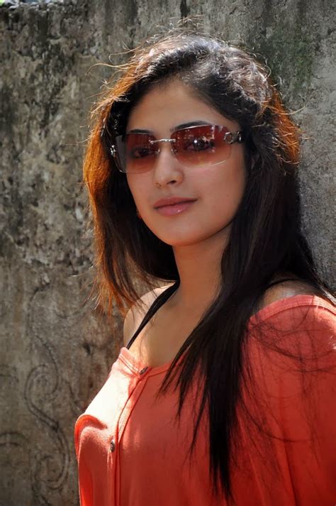 Haripriya Movie Actress Picture Galley Actress Actors And Movie Gallery