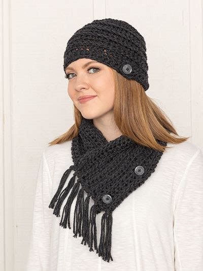 Crochet Hat And Gloves Patterns Chunky Chain Button Scarf And Hat Crochet Kit