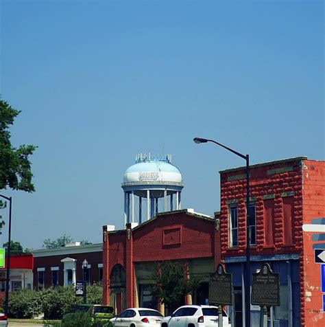 Fitzgerald Georgia Water Tower Photograph By Laurie Perry Pixels