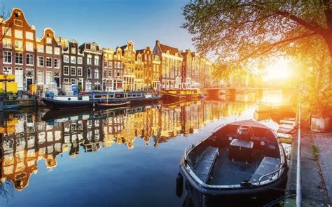 13 interesting facts about amsterdam s canals find out now aboutthenetherlands