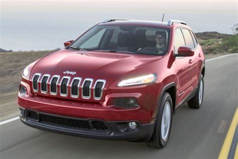 Used 2016 Jeep Cherokee Altitude Suv Review And Ratings Edmunds